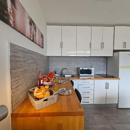 With Sea View Close To The Daire *